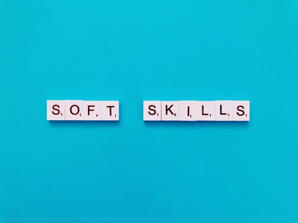 Les soft skills essentielles pour propulser votre carrière