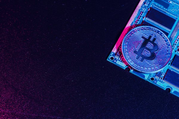 Comment les entreprises de services peuvent-elles utiliser les technologies de blockchain pour améliorer la gestion de la chaîne d'approvisionnement?