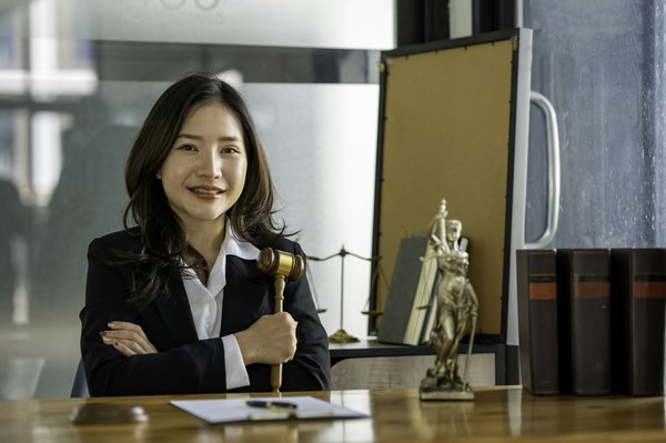 Obtenez l'aide d'un avocat licenciement versailles en cas de litige